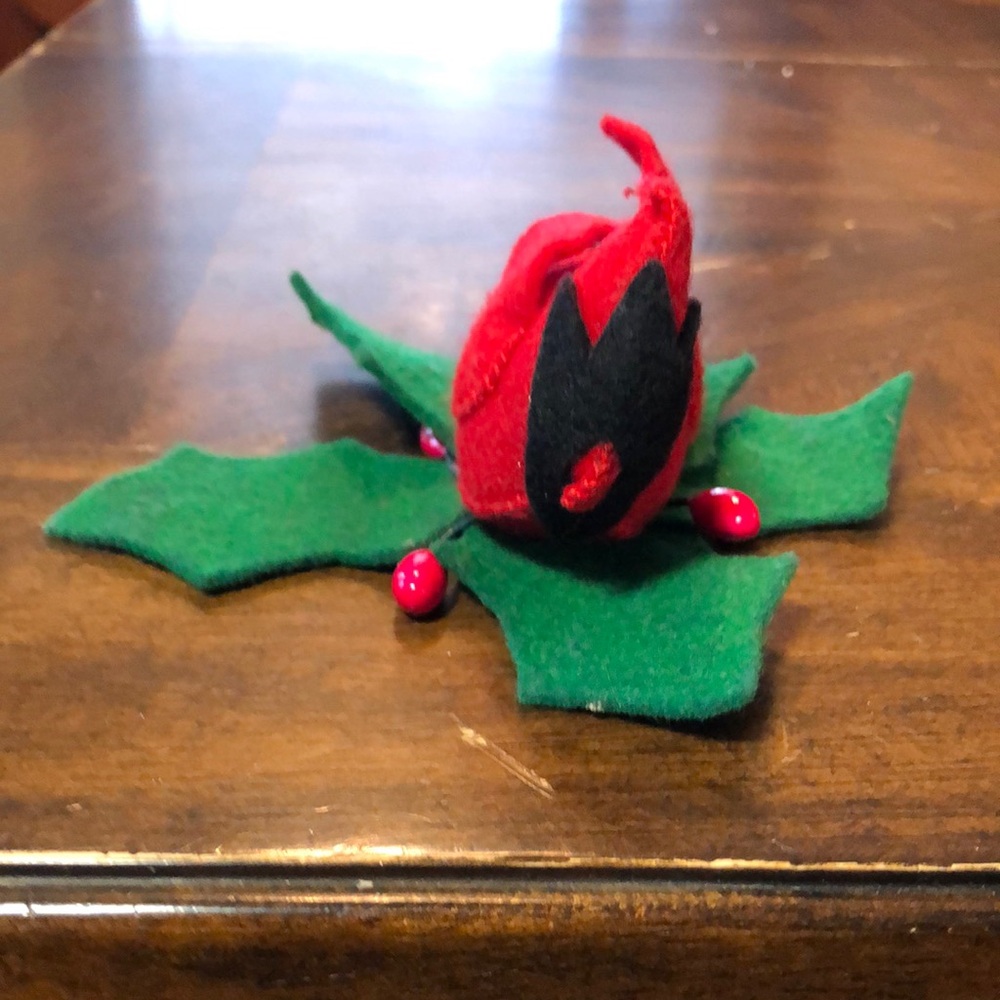 Handcrafted Red Cardinal Ornament - Picture 2 of 6
